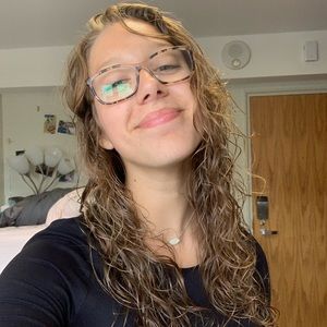 Meet your Posher, Katie